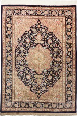 Ghom Silk192X136 Cm