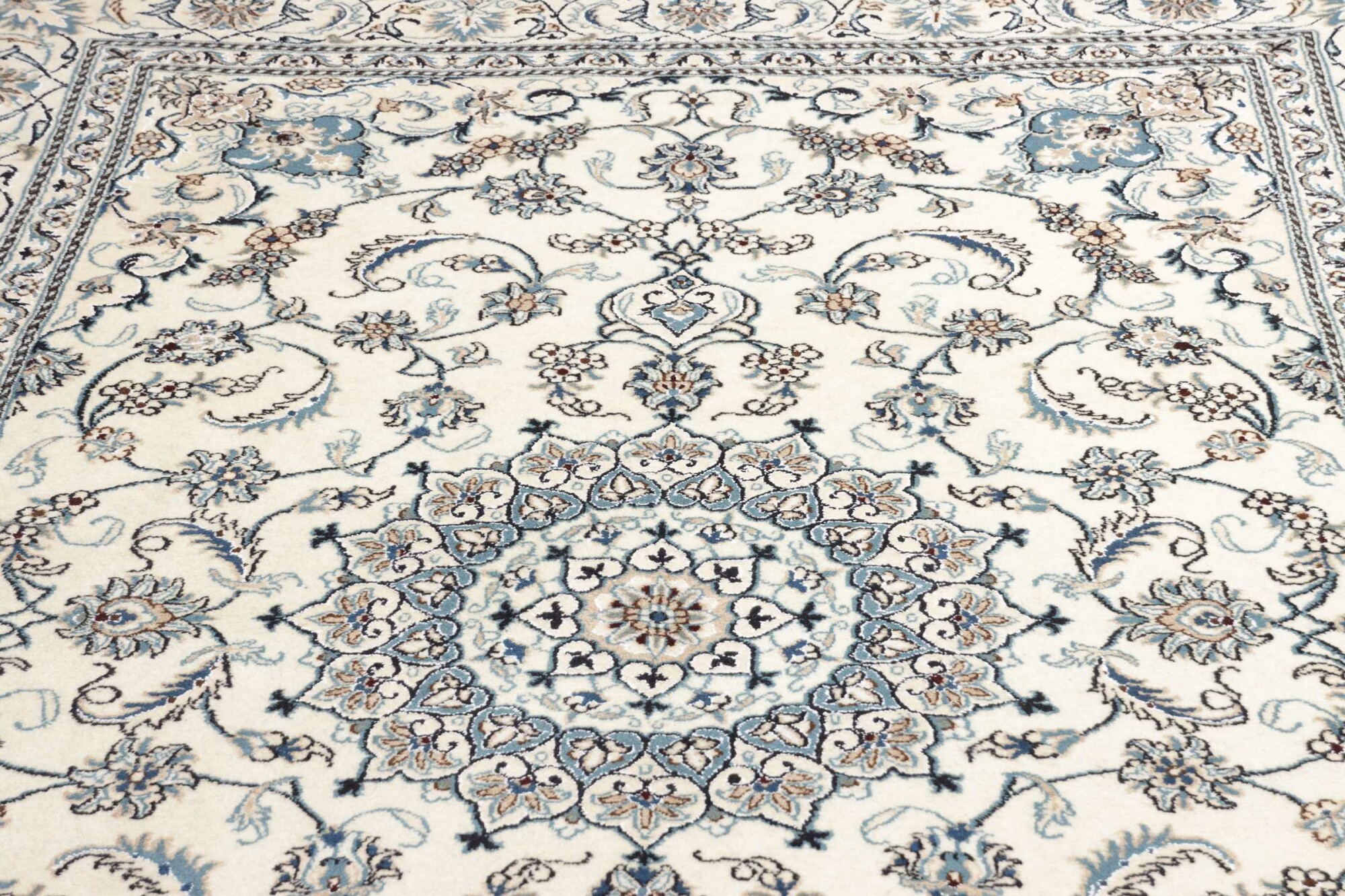 Nain Kashmar 304X198 Cm - Image 7