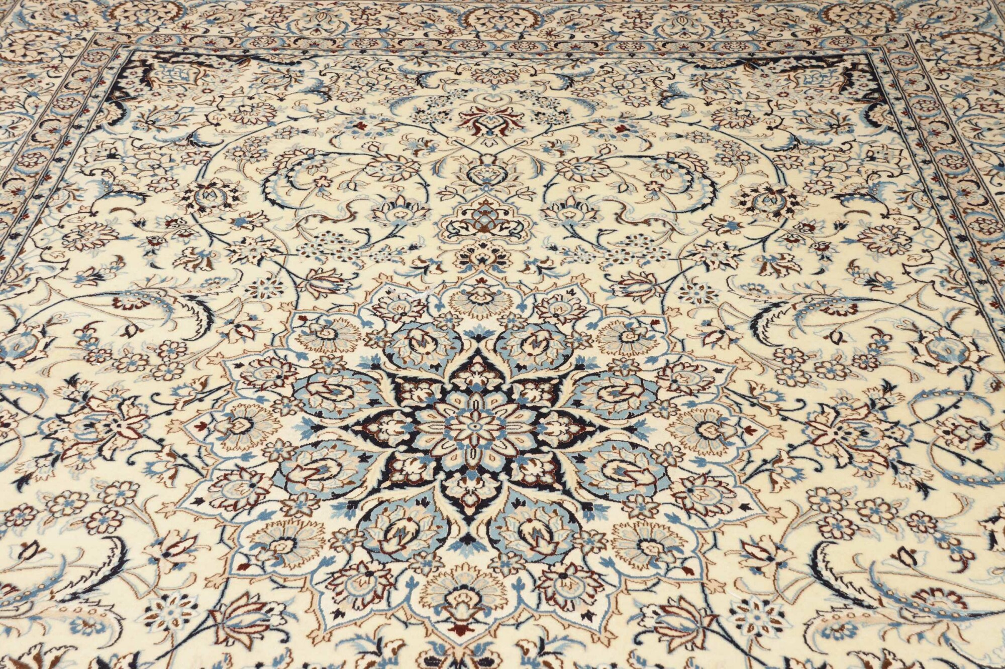 Nain 9L 367X253 Cm - Image 8